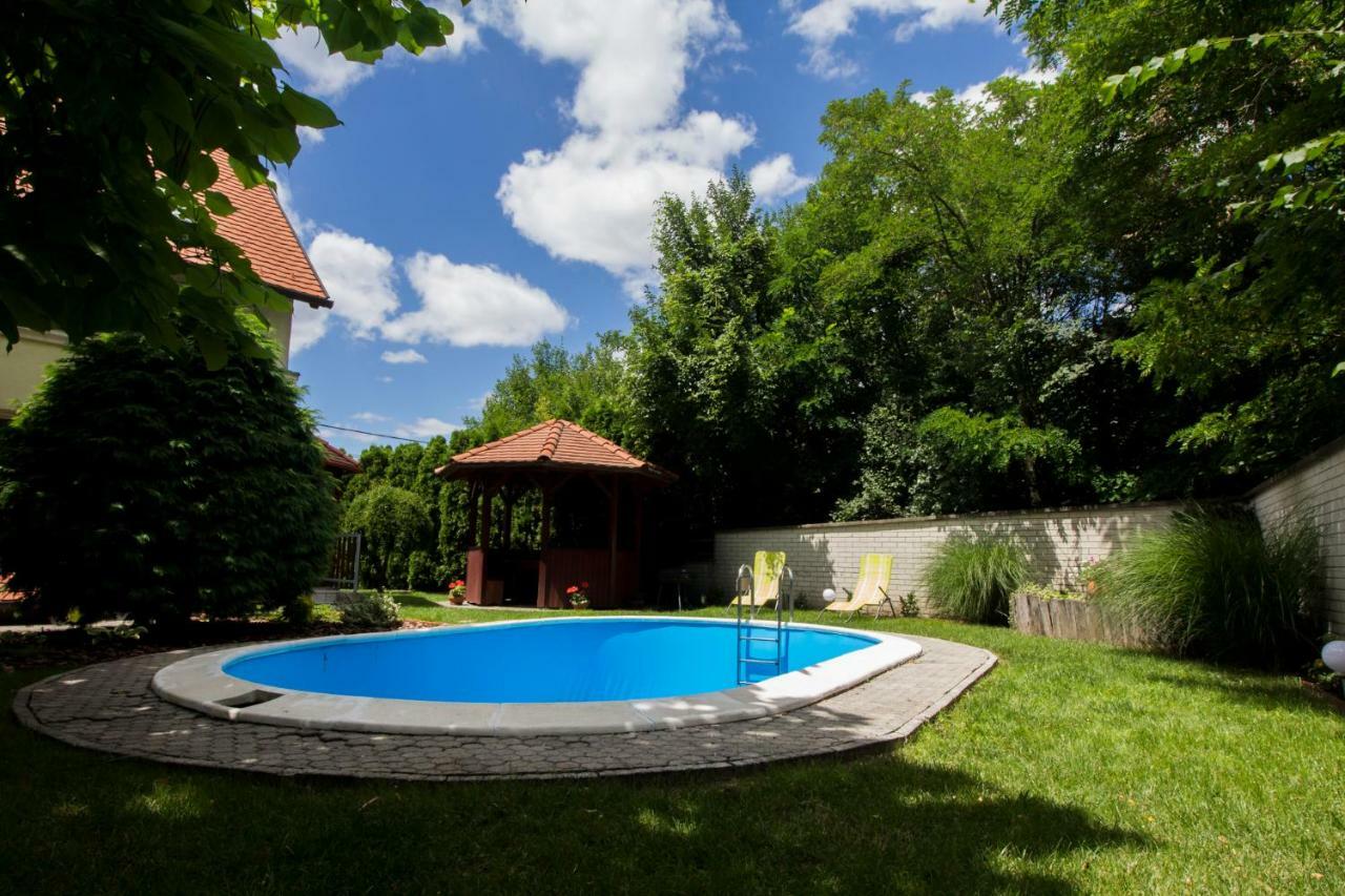 Szepkilatas Vendeghaz Villa Balatonfuzfo Exterior photo